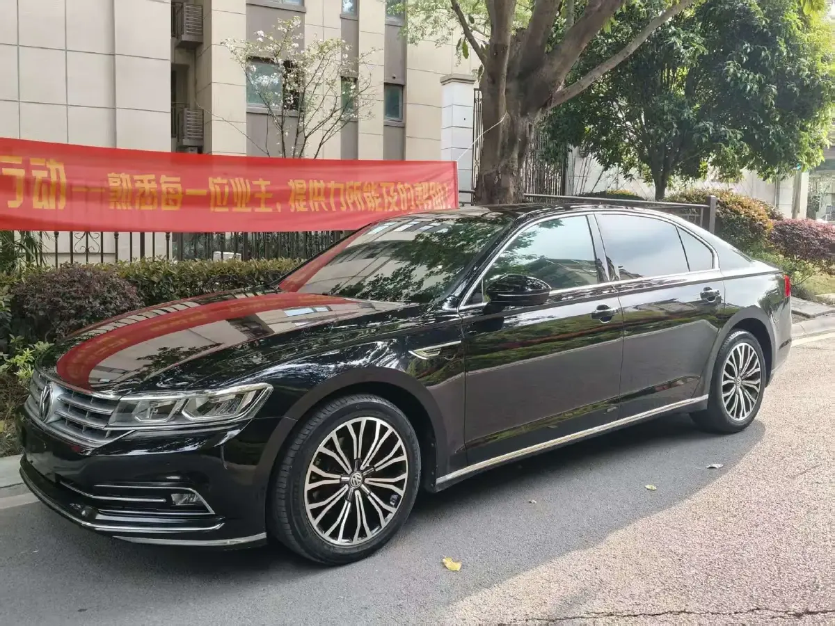 2019 Volkswagen Phideon 2.0T 224HP L4 7DCT