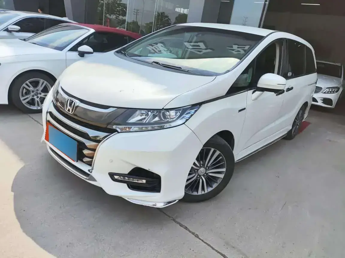 2019 Honda Odyssey 2.0L 146HP L4 E-CVT Hybrid