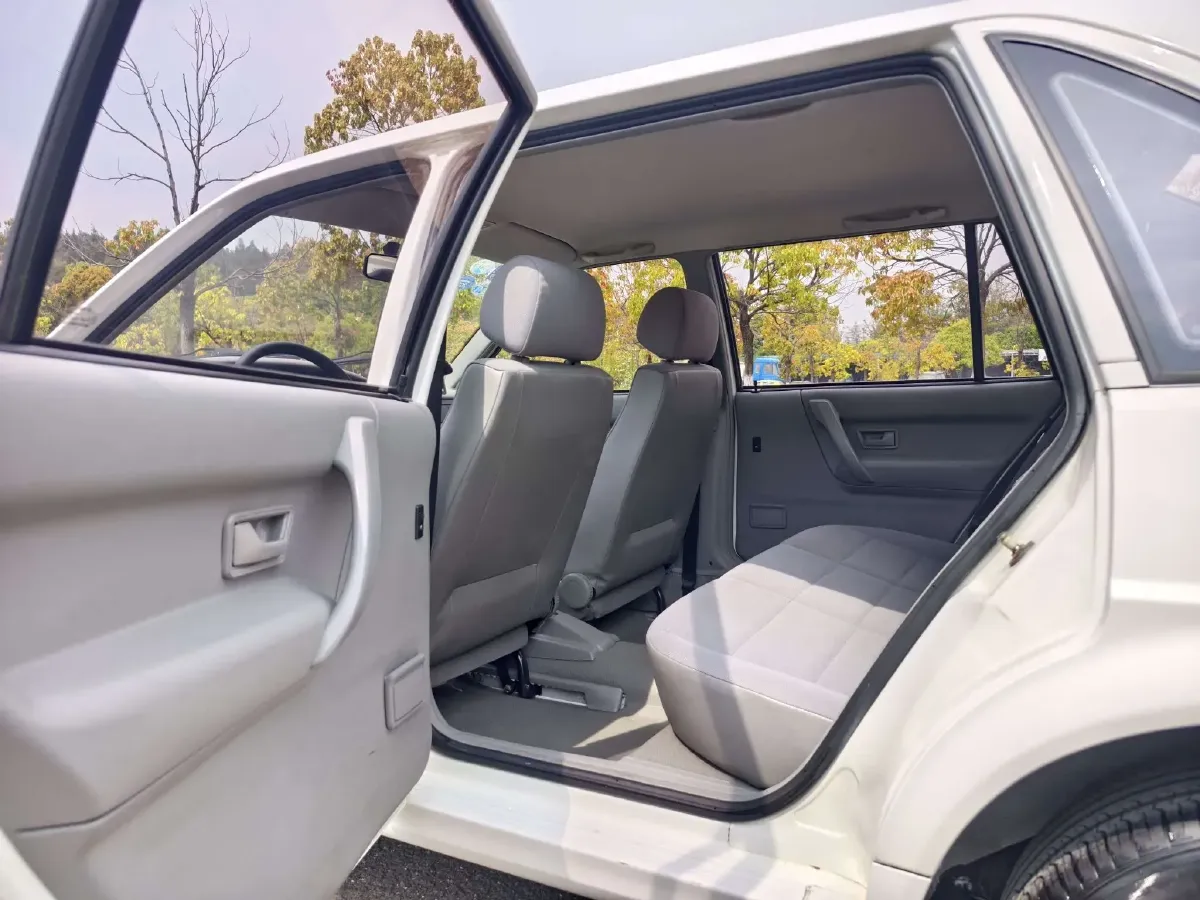 2008 Volkswagen Santana Vista 1.8L 101HP L4 5MT,autocango,china used car exporter,china ev exporter,chinese used car exporter,chinese used ev exporter