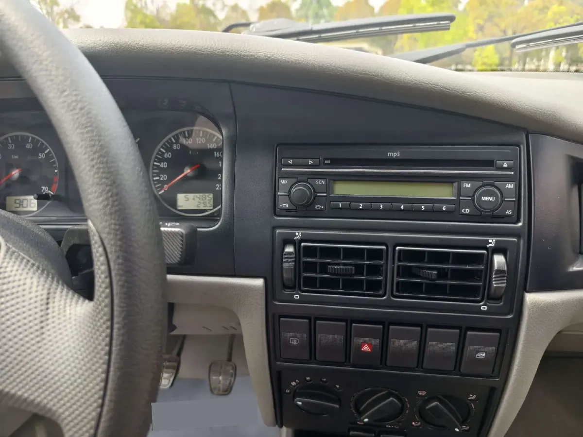 2008 Volkswagen Santana Vista 1.8L 101HP L4 5MT,autocango,china used car exporter,china ev exporter,chinese used car exporter,chinese used ev exporter