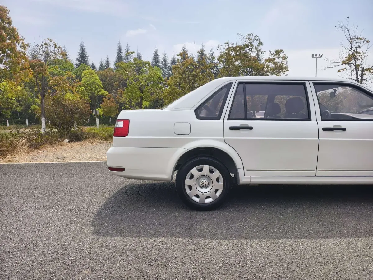 2008 Volkswagen Santana Vista 1.8L 101HP L4 5MT,autocango,china used car exporter,china ev exporter,chinese used car exporter,chinese used ev exporter