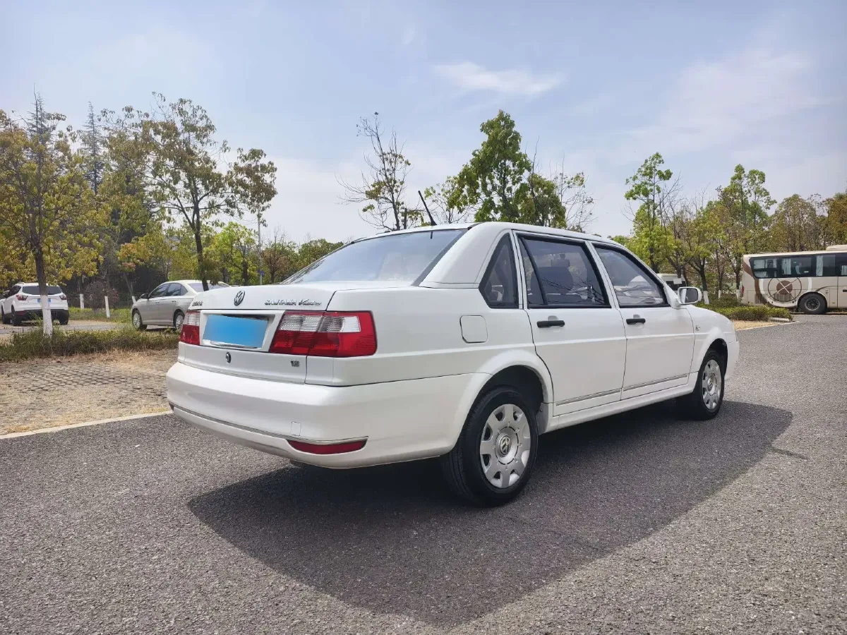2008 Volkswagen Santana Vista 1.8L 101HP L4 5MT,autocango,china used car exporter,china ev exporter,chinese used car exporter,chinese used ev exporter