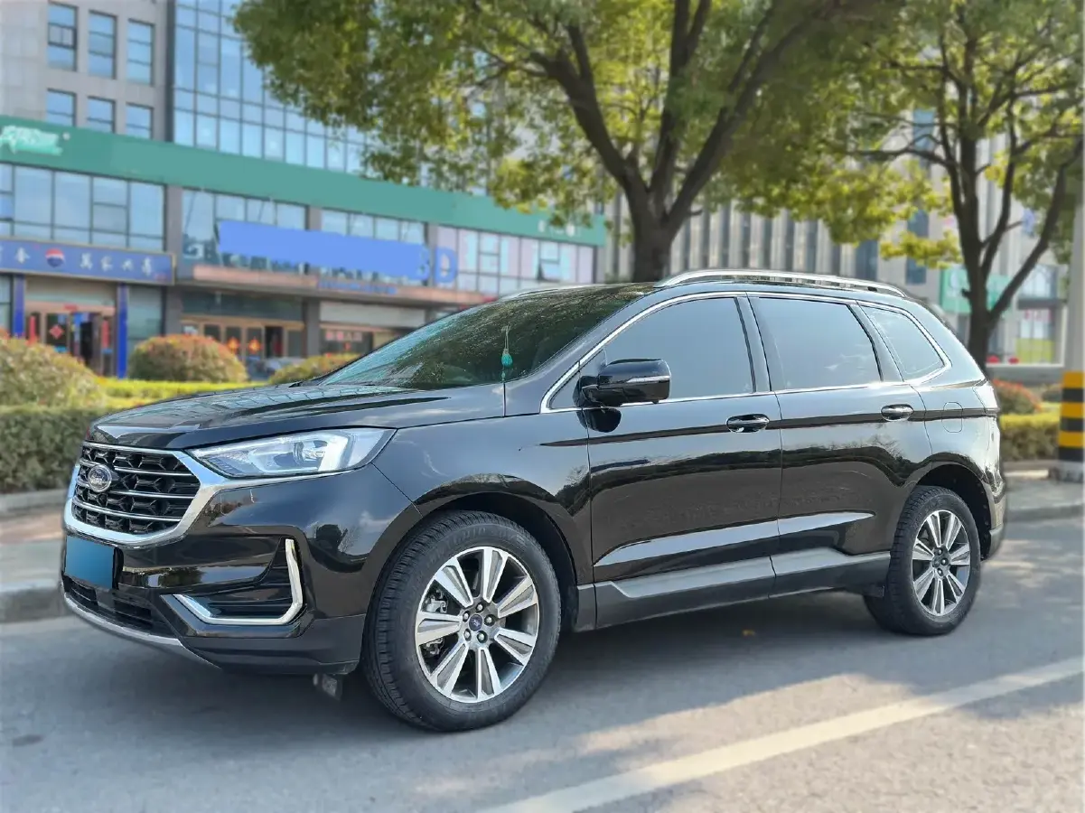 2022 Ford Edge 2.0T 245HP L4 8AT