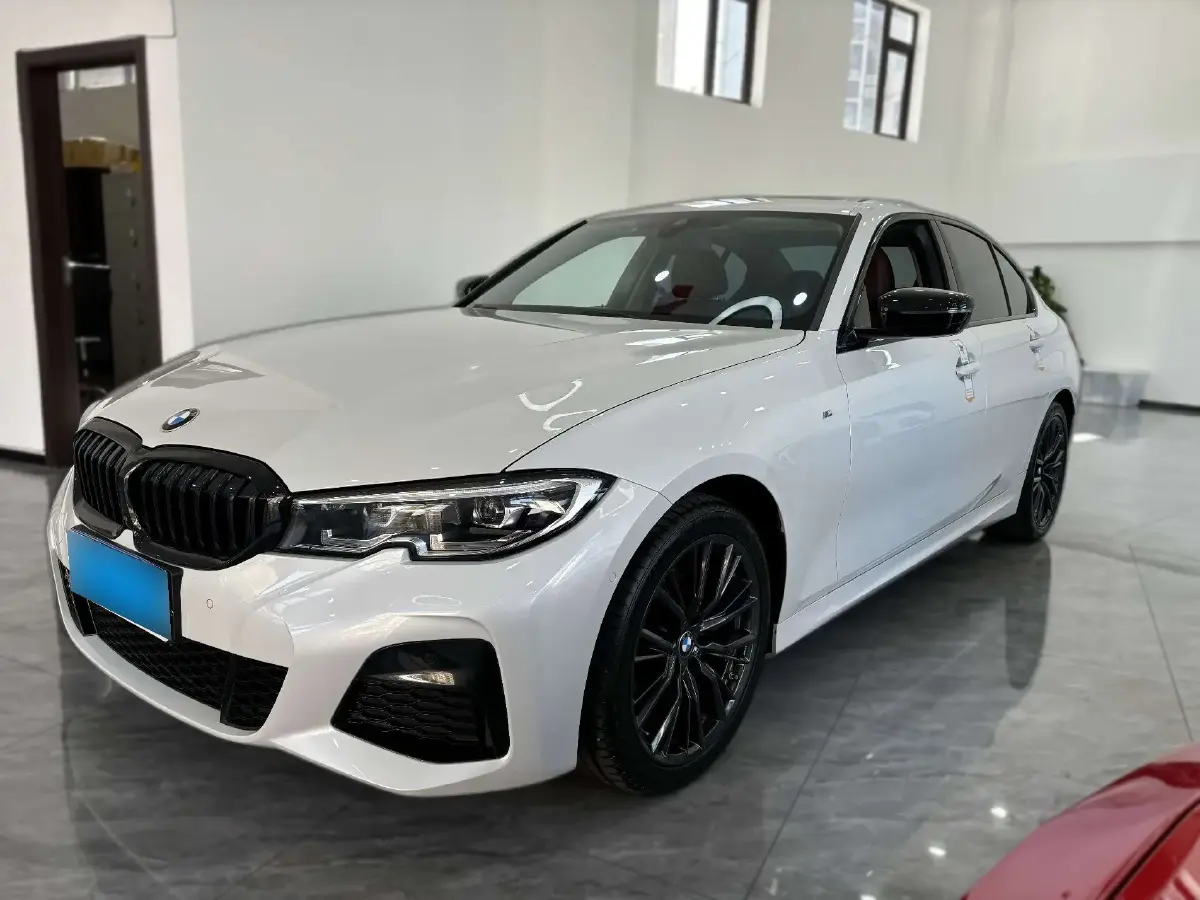 2021 BMW 3 Series 2.0T 184HP L4 8AT