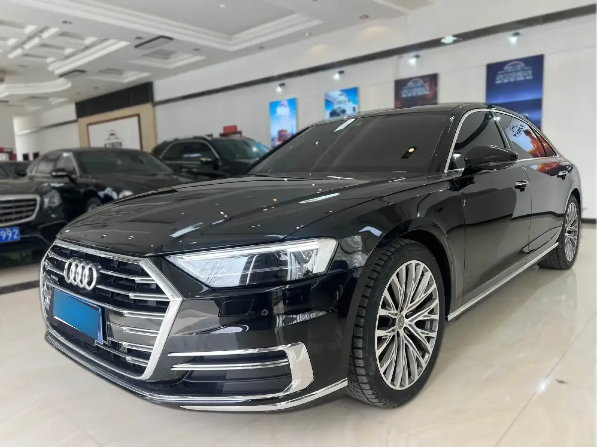 2022 Audi A8 3.0T 286HP V6 8AT