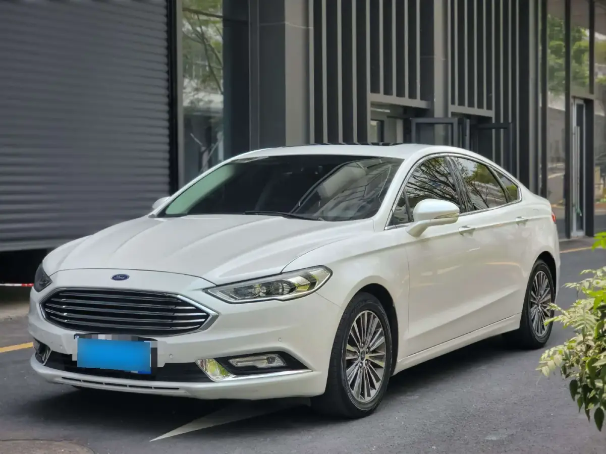 2017 Ford Mondeo 2.0T 204HP L4 6AT