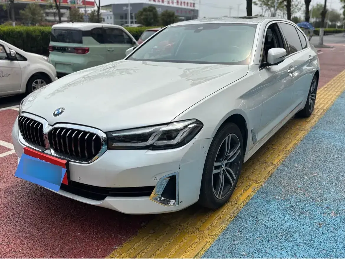 2021 BMW 5 Series 2.0T 252HP L4 8AT