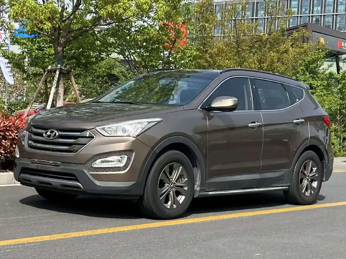 2013 Hyundai Santafe 2.4L 189HP L4 6AT