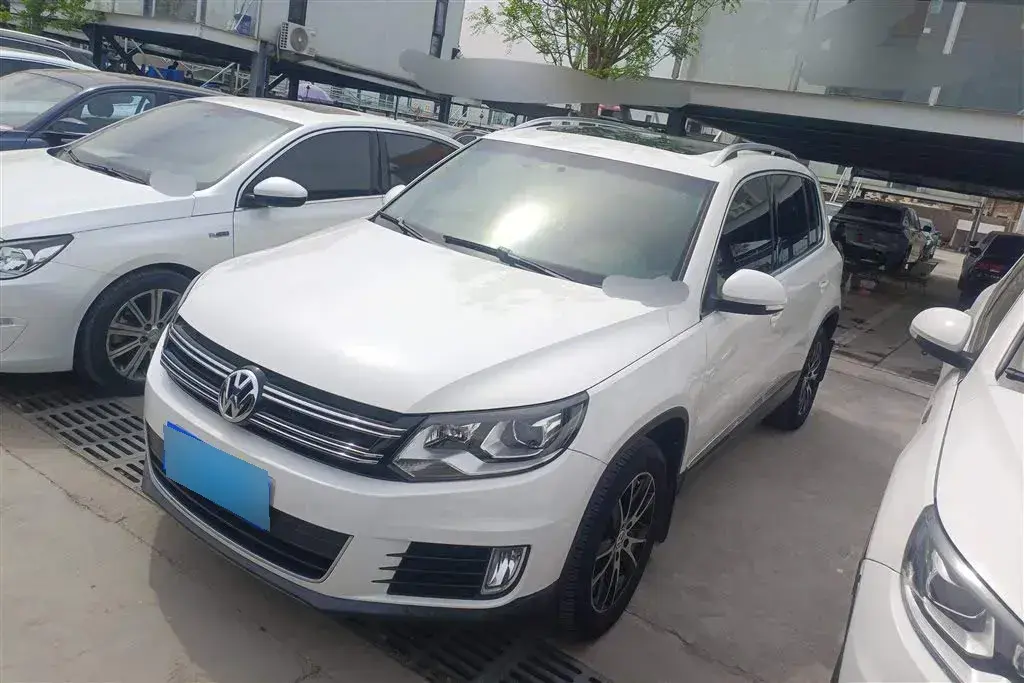 2013 Volkswagen Tiguan 1.8T 160HP L4 6AT