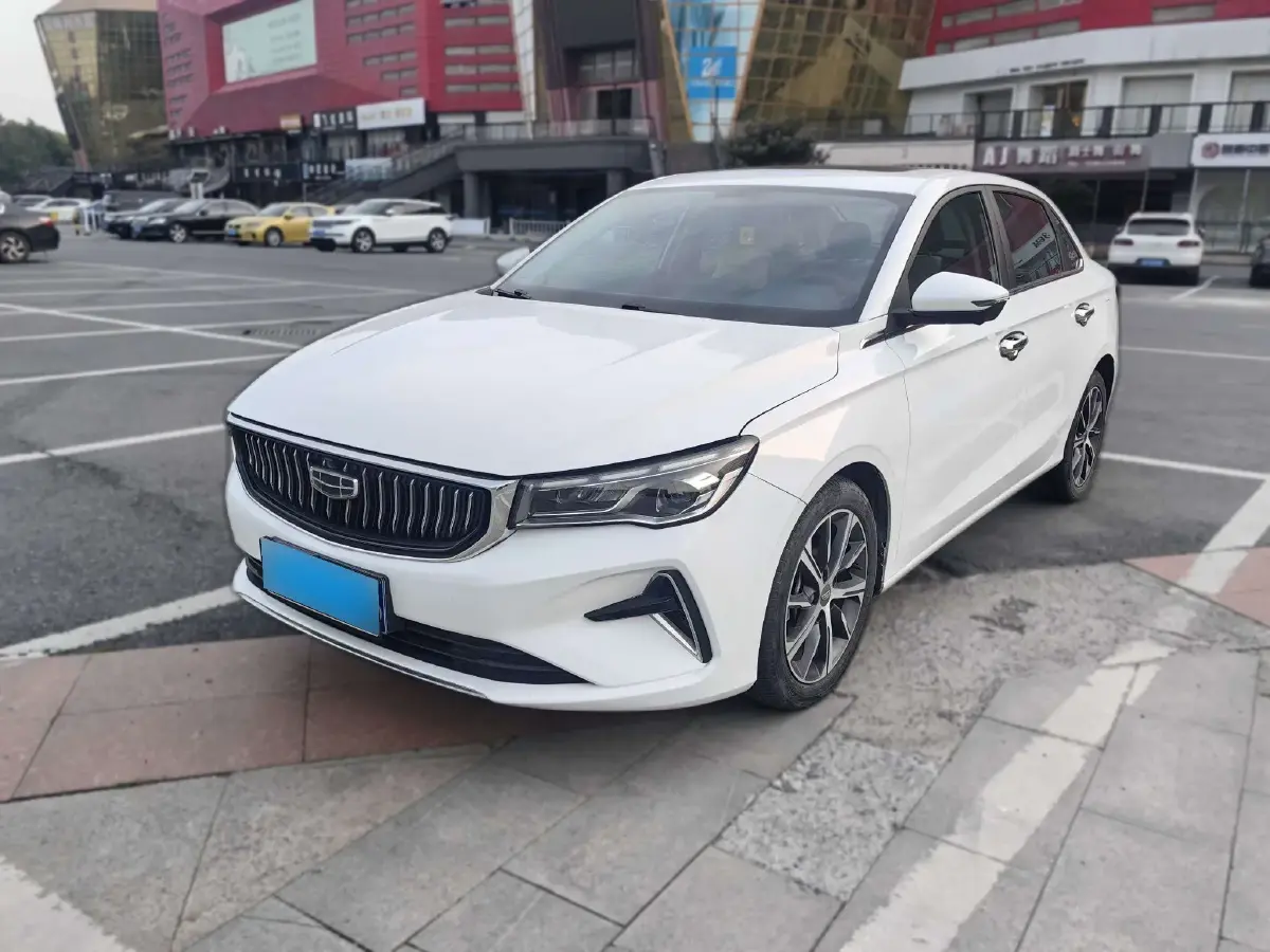 2022 Geely Emgrand 1.5L 114HP L4 CVT