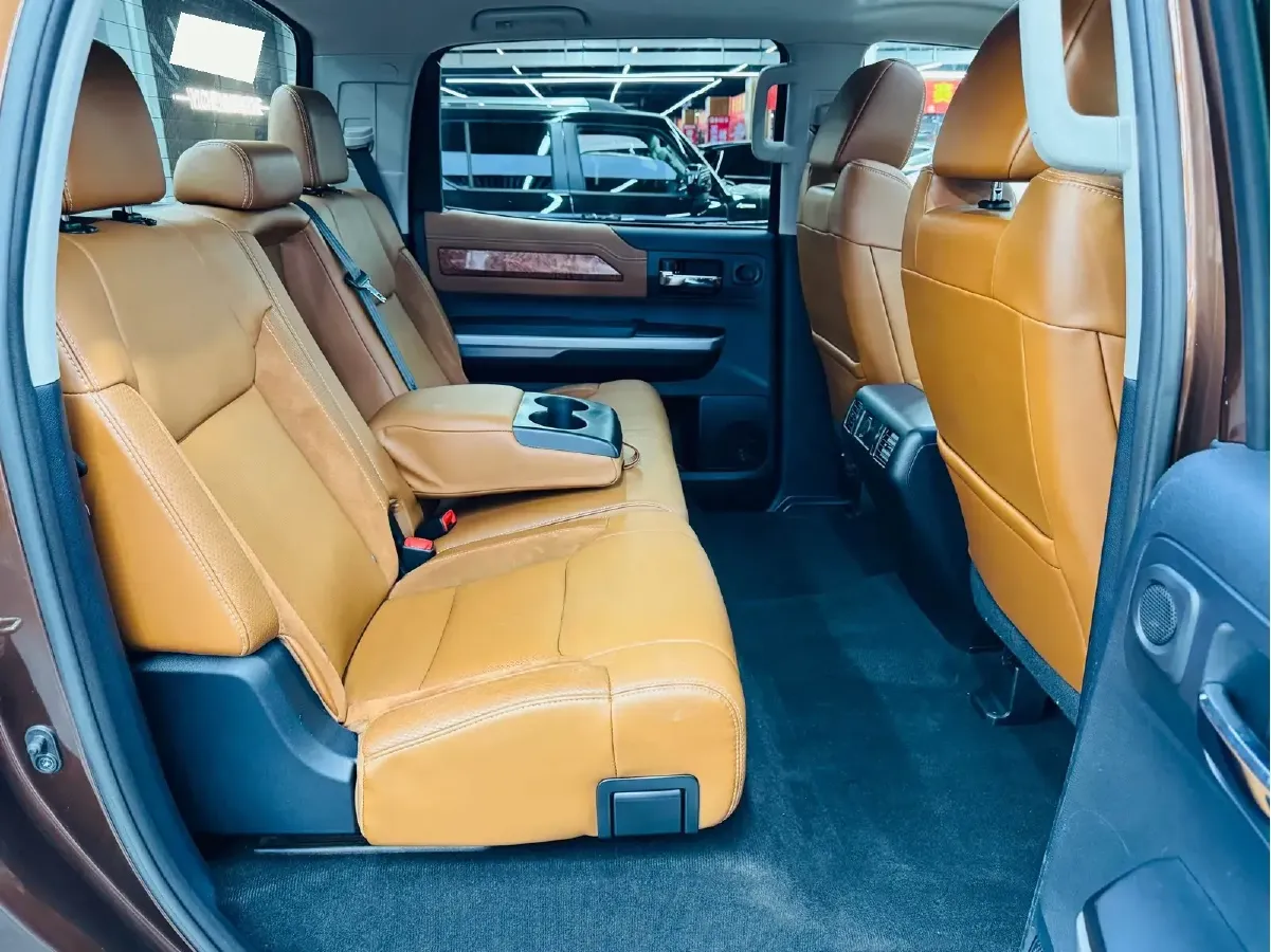 2014 Toyota Tundra 5.7L 386HP V8 6AT,autocango,china used car exporter,china ev exporter,chinese used car exporter,chinese used ev exporter