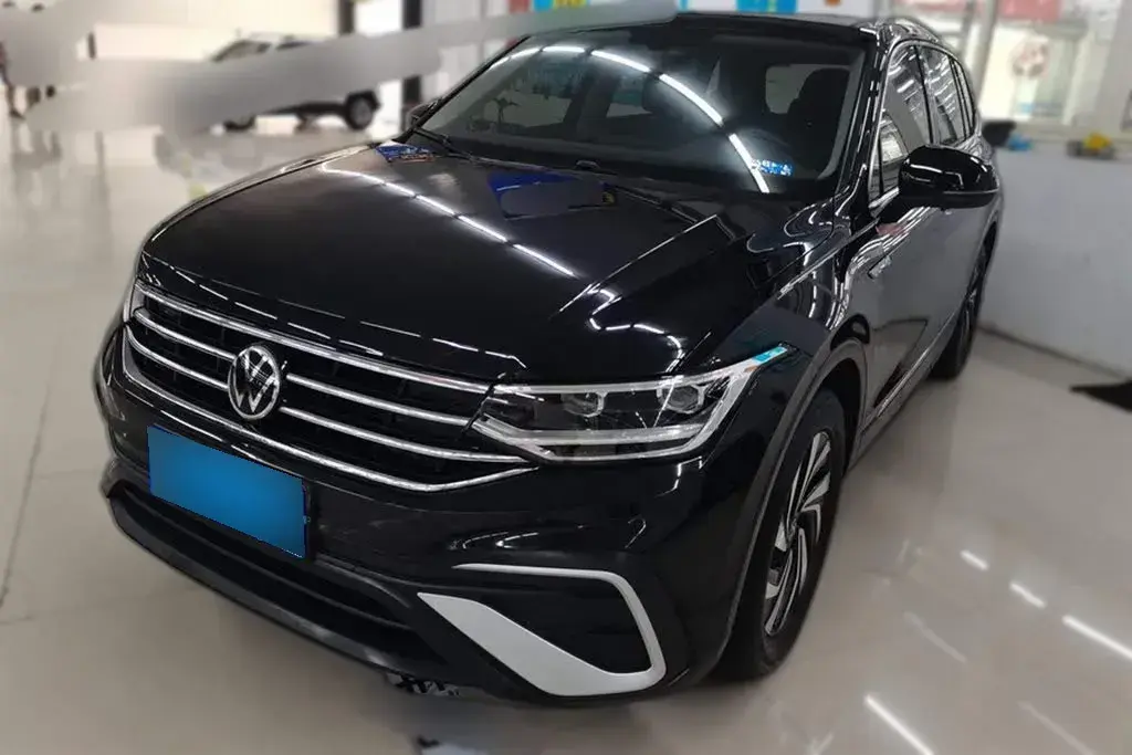 2022 Volkswagen Tiguan L 2.0T 186HP L4 7DCT