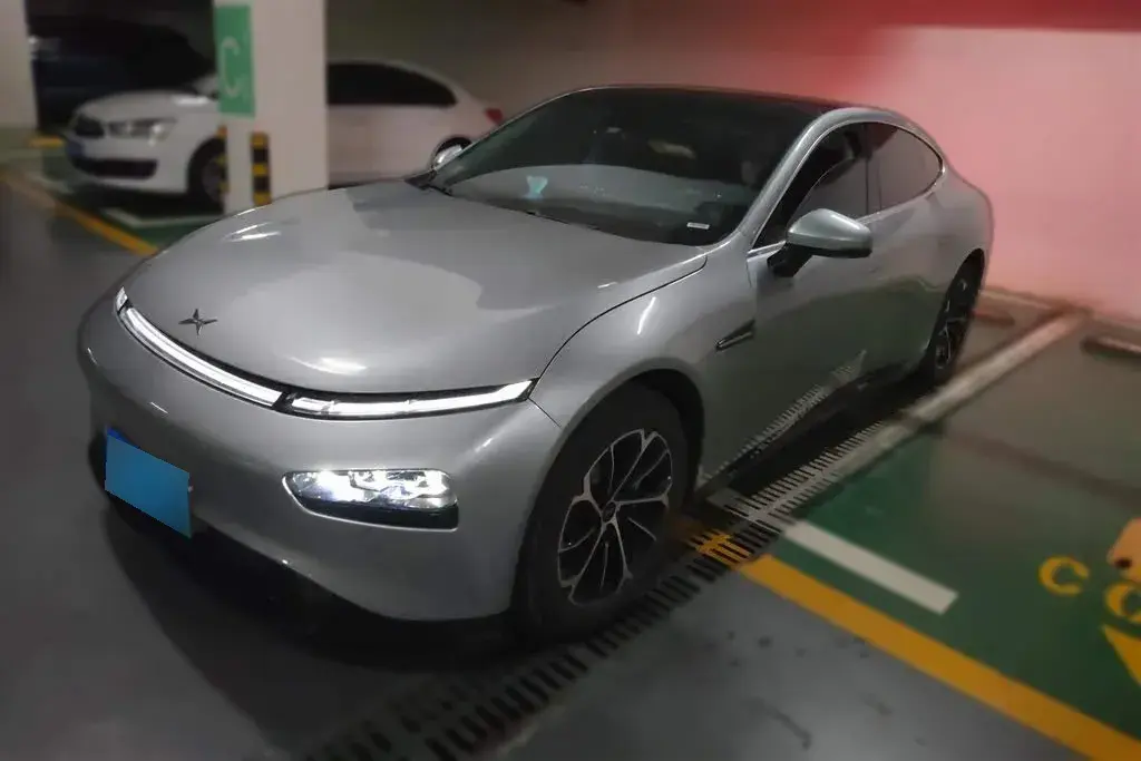 2022 Xpeng P7 BEV 70.8KWH