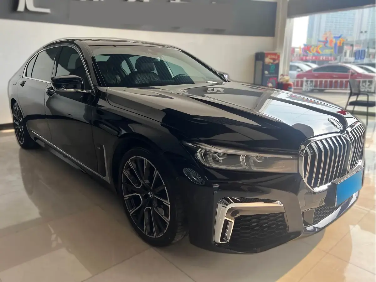 2021 BMW 7 Series 3.0T 340HP L6 8AT