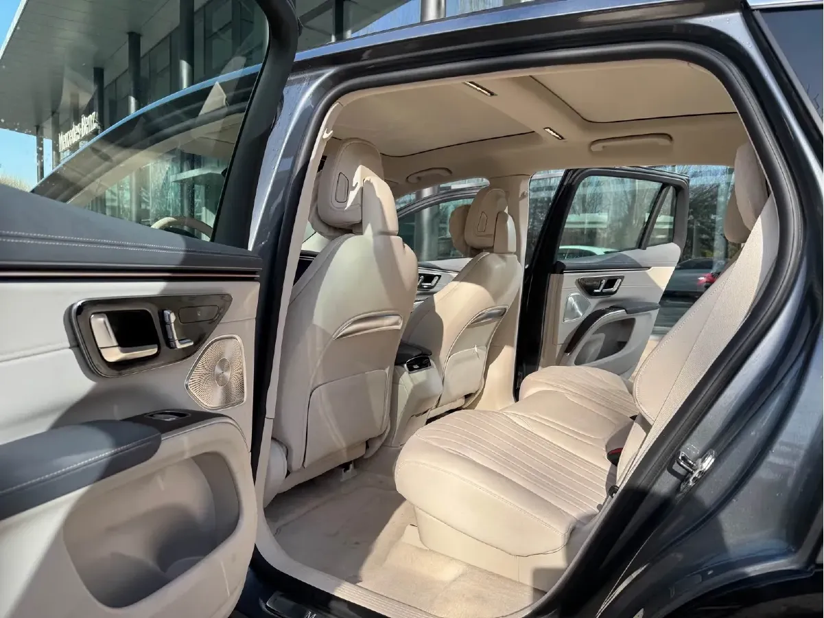 2023 Mercedes-Benz EQS SUV BEV 111.8KWH,autocango,china used car exporter,china ev exporter,chinese used car exporter,chinese used ev exporter
