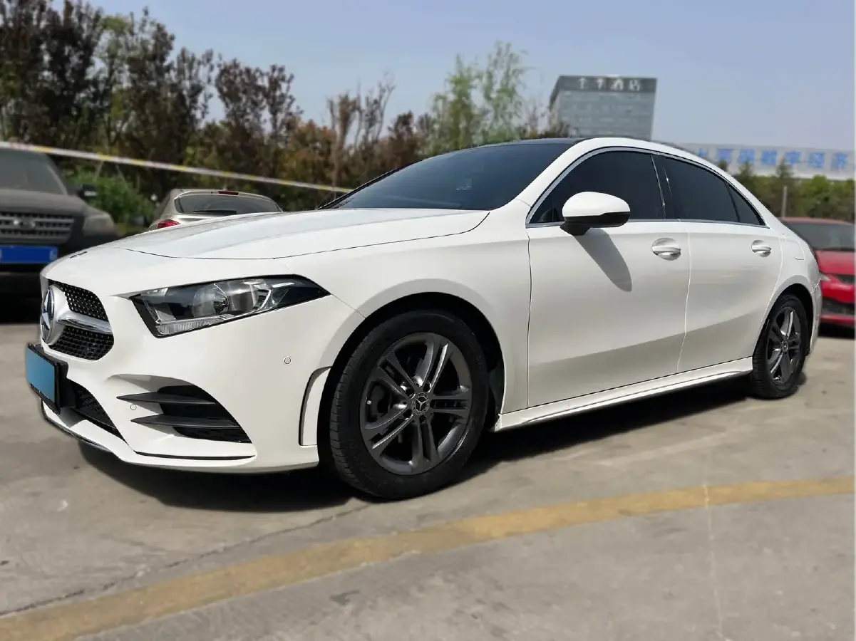 2020 Mercedes-Benz A Class 1.3T 136HP L4 7DCT