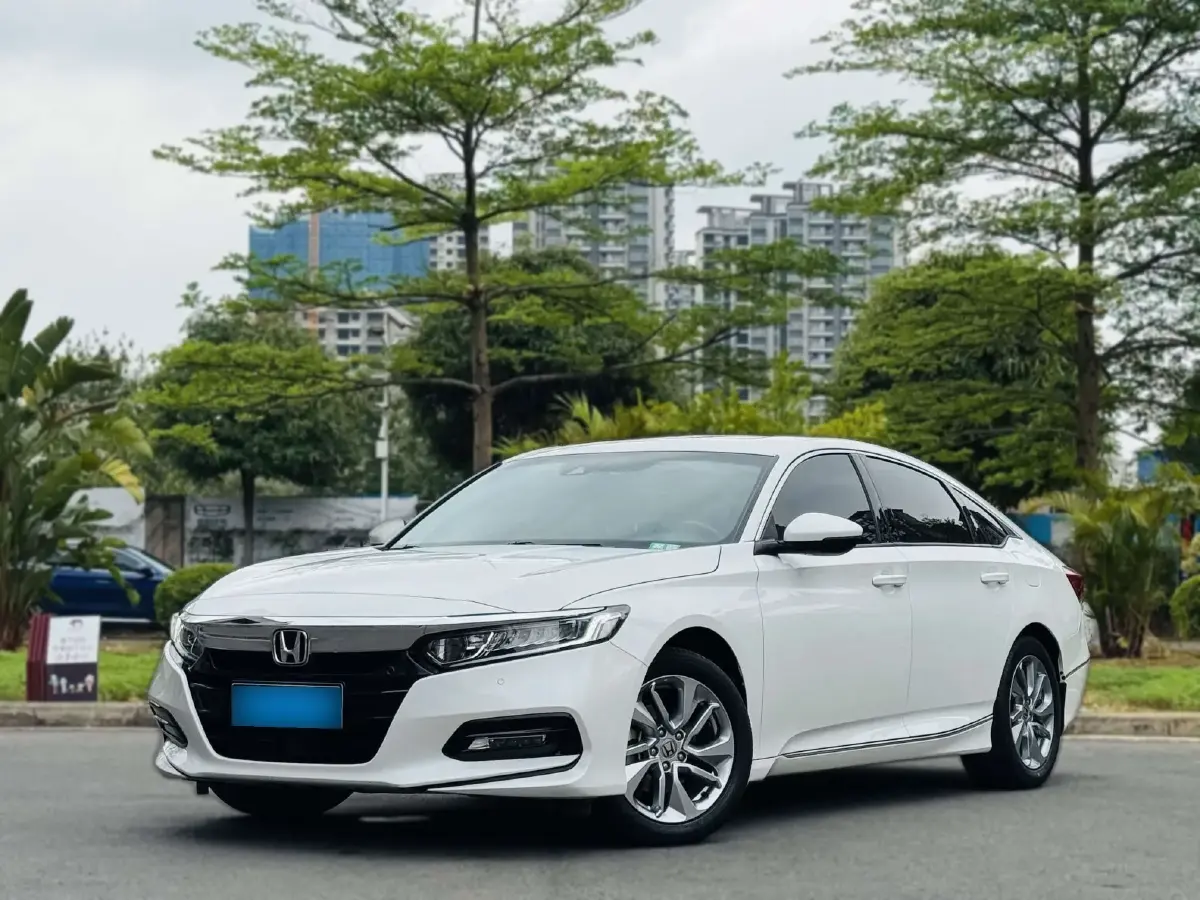 2018 Honda Accord 1.5T 194HP L4 CVT