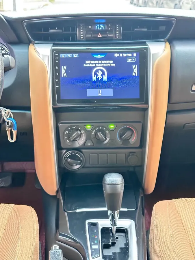 2016 Toyota Fortuner 2.7L 163HP L4 6AT,autocango,china used car exporter,china ev exporter,chinese used car exporter,chinese used ev exporter