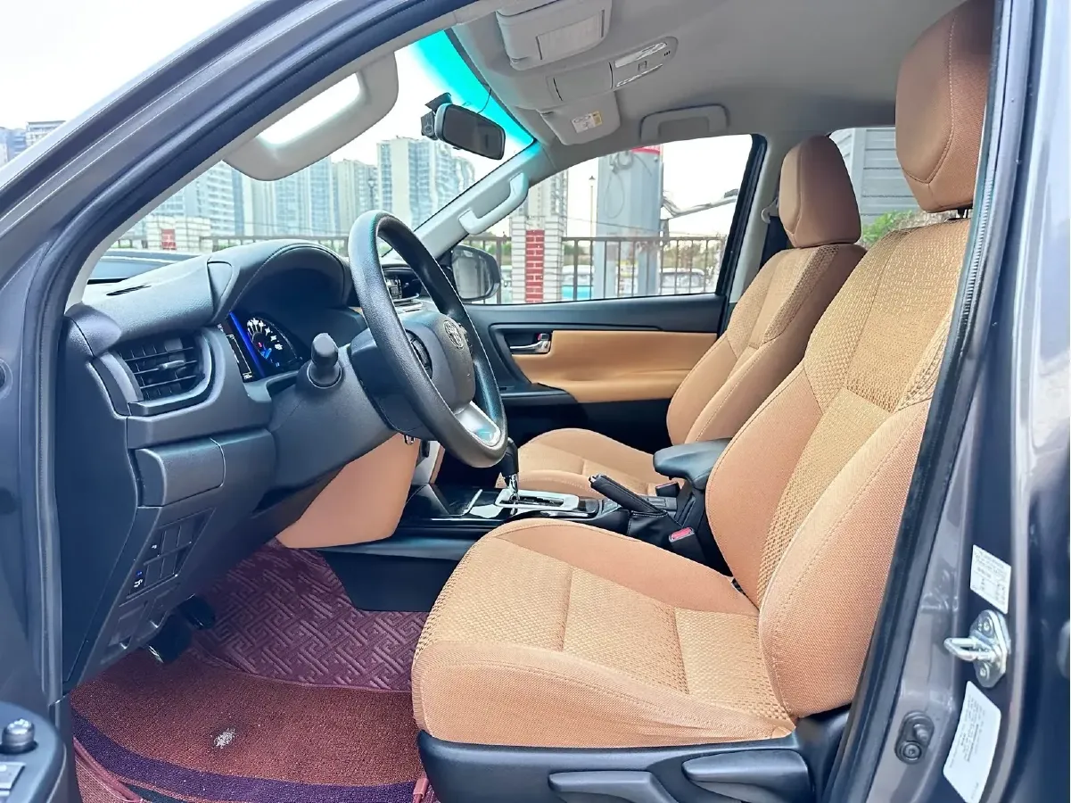 2016 Toyota Fortuner 2.7L 163HP L4 6AT,autocango,china used car exporter,china ev exporter,chinese used car exporter,chinese used ev exporter