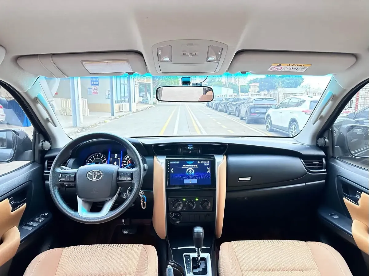 2016 Toyota Fortuner 2.7L 163HP L4 6AT,autocango,china used car exporter,china ev exporter,chinese used car exporter,chinese used ev exporter