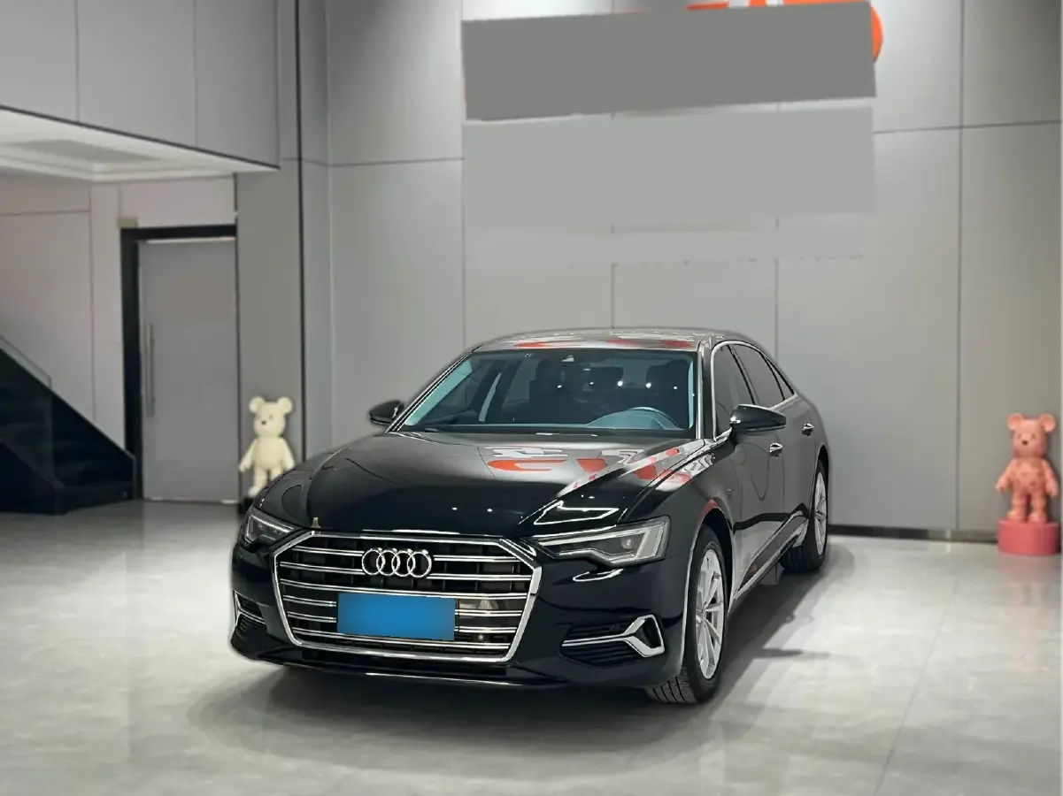 2023 Audi A6L 2.0T 190HP L4 7DCT
