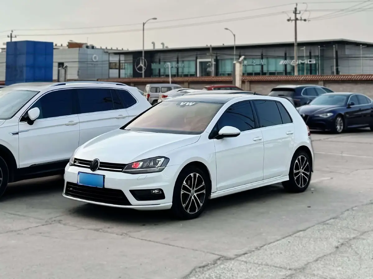 2017 Volkswagen Golf 1.4T 150HP L4 7DCT