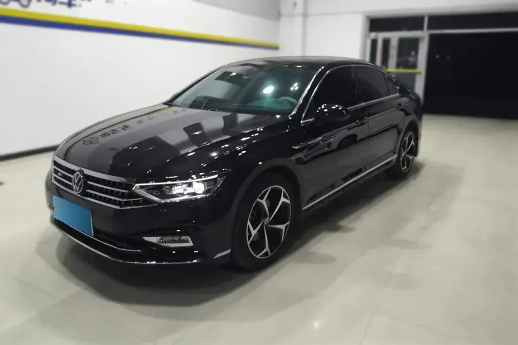 2023 Volkswagen Magotan 2.0T 186HP L4 7DCT