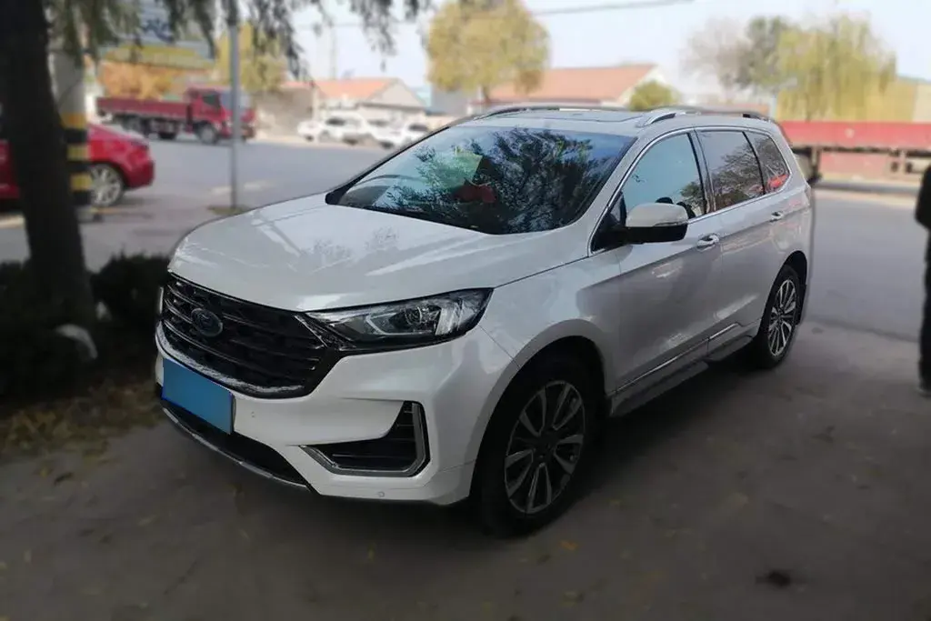 2021 Ford Edge 2.0T 245HP L4 8AT