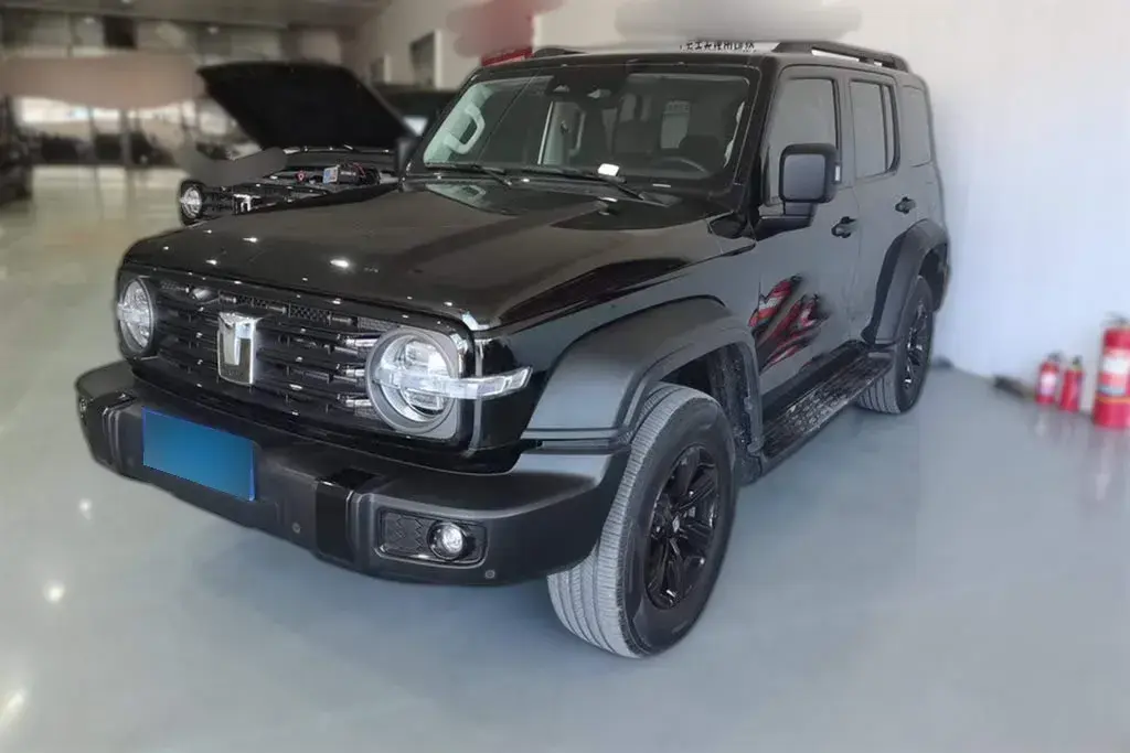 2023 Tank 300 2.0T 227HP L4 8AT