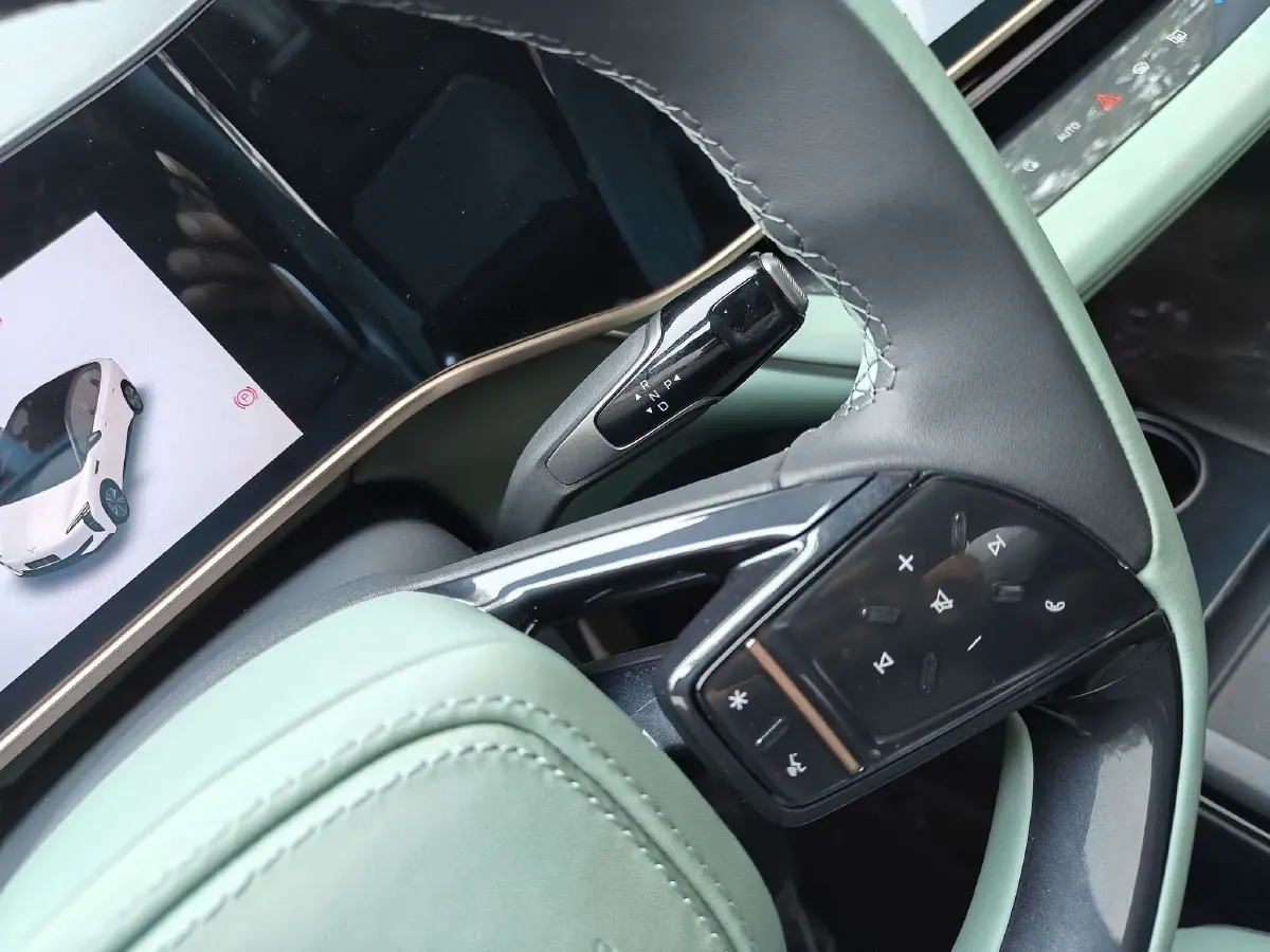 2024 HongQi EH7 BEV 85KWH,autocango,china used car exporter,china ev exporter,chinese used car exporter,chinese used ev exporter