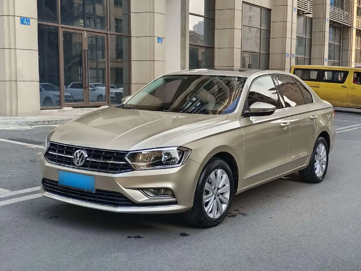 2016 Volkswagen Bora 1.6L 110HP L4 6AT