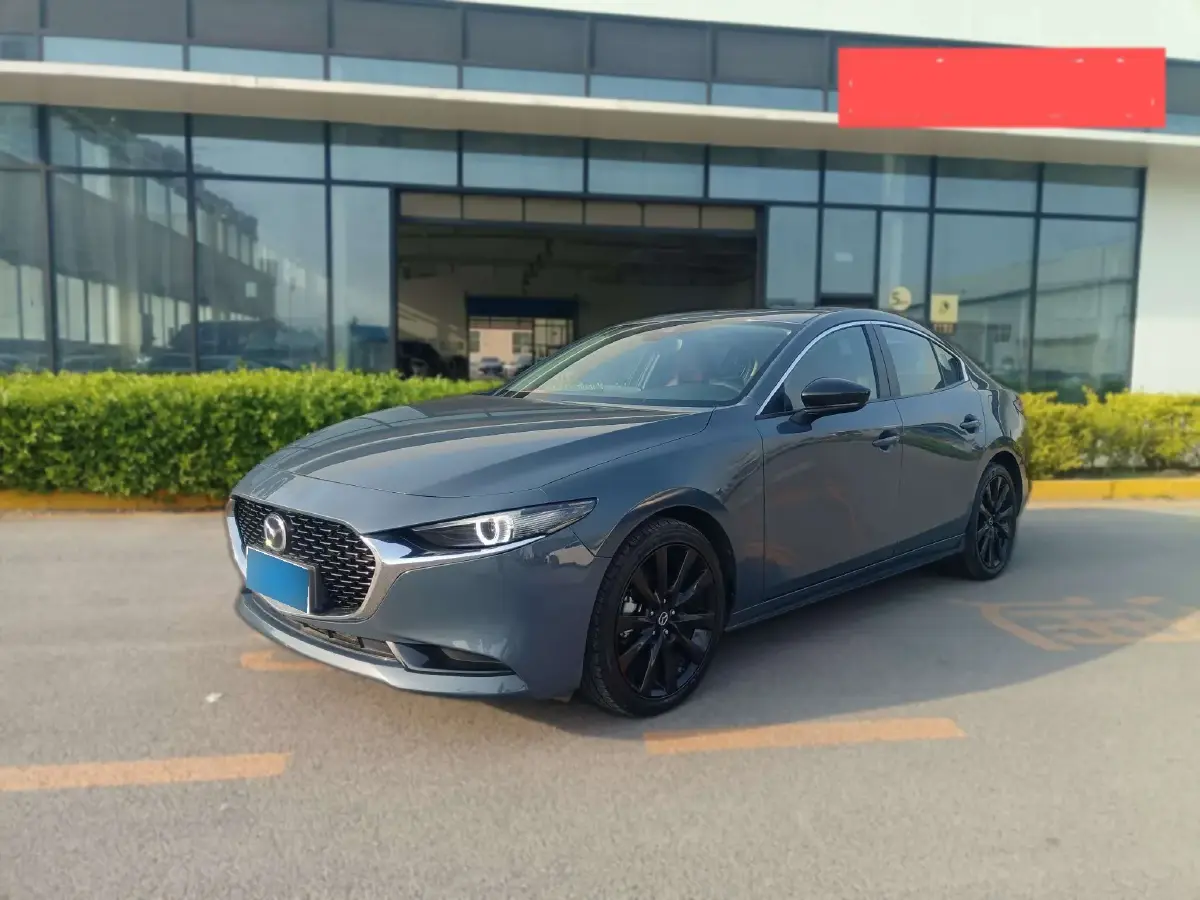 2022 Mazda 3 Axela 2.0L 158HP L4 6AT