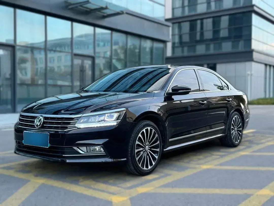 2017 Volkswagen Passat 1.4T 150HP L4 7DCT