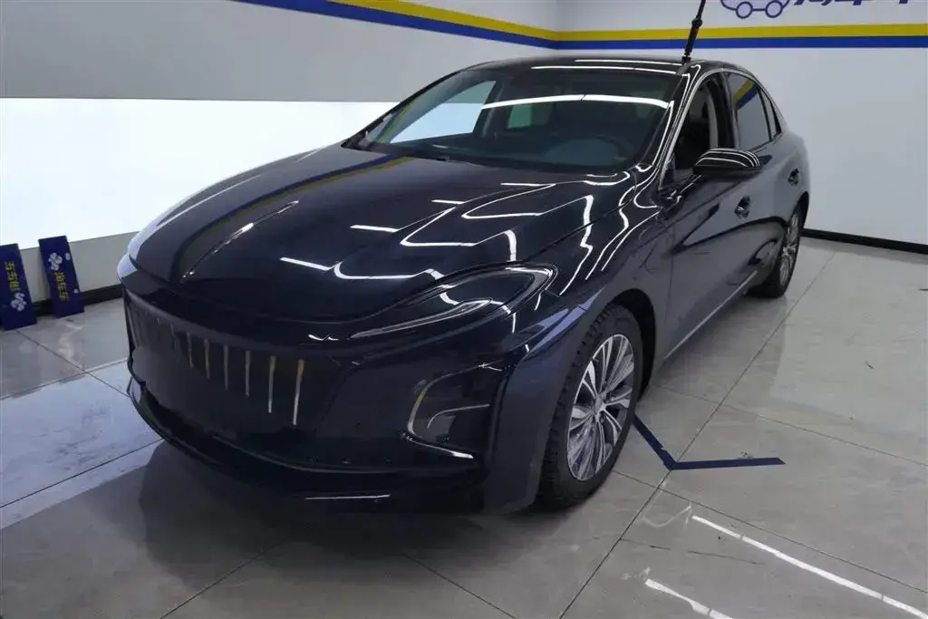2022 HongQi E-QM5 BEV 54KWH