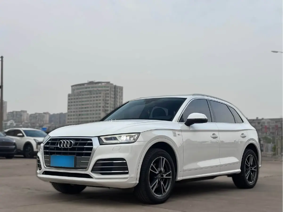 2018 Audi Q5L 2.0T 190HP L4 7DCT