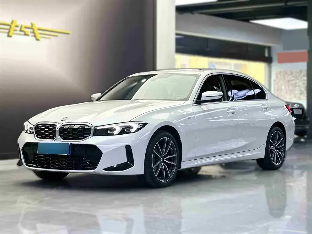 2023 BMW 3 Series 2.0T 184HP L4 8AT