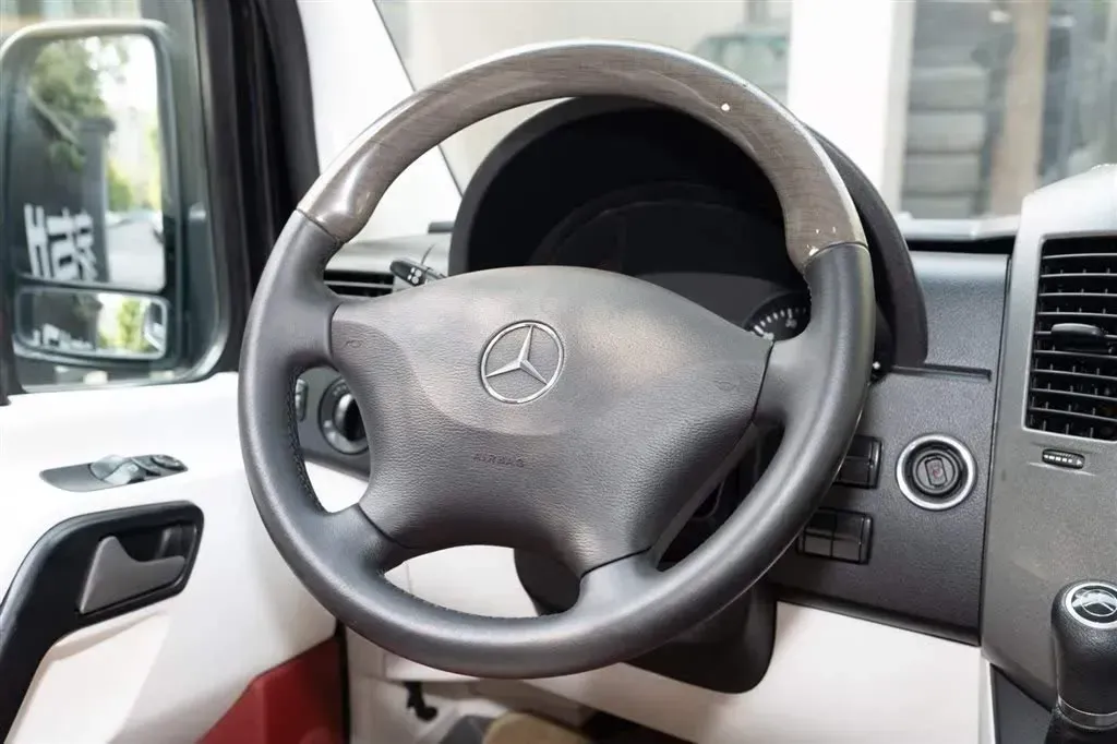 2015 Nissan Quest 3.5L 277HP V6 CVT,autocango,china used car exporter,china ev exporter,chinese used car exporter,chinese used ev exporter