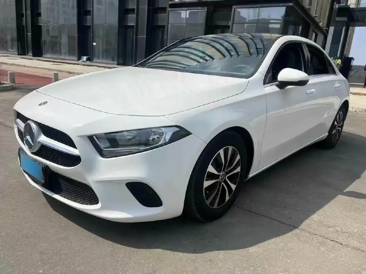 2020 Mercedes-Benz A Class 1.3T 136HP L4 7DCT