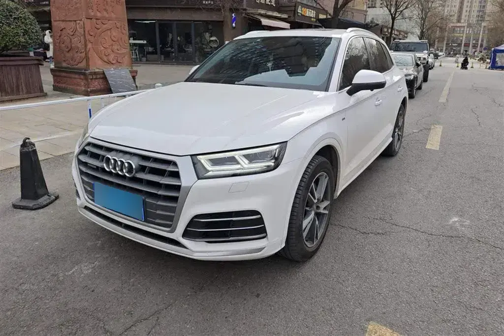 2020 Audi Q5L 2.0T 190HP L4 7DCT