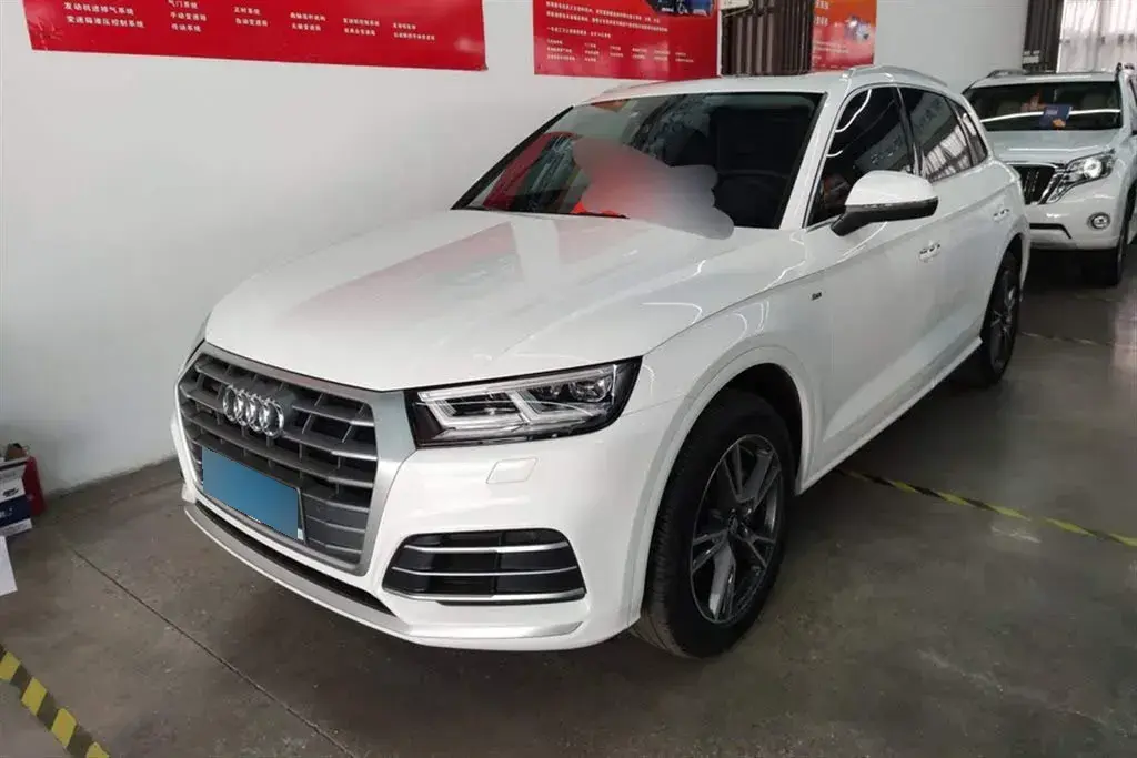 2020 Audi Q5L 2.0T 190HP L4 7DCT