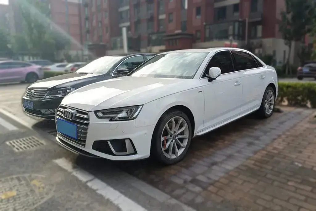 2019 Audi A4L 2.0T 190HP L4 7DCT