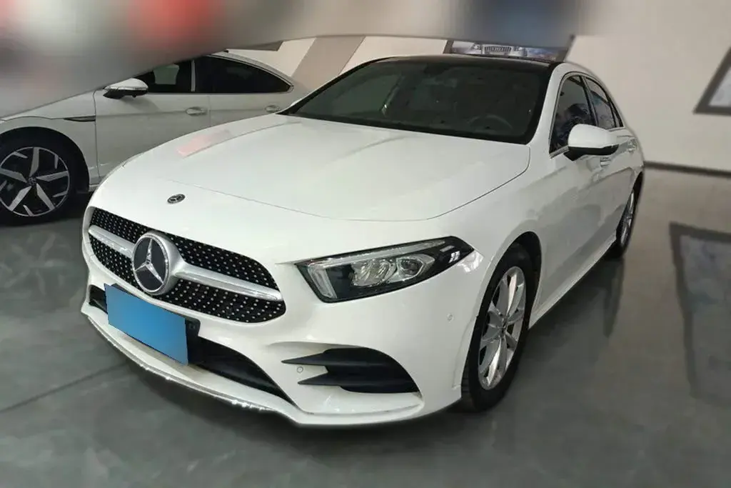 2020 Mercedes-Benz A Class 1.3T 163HP L4 7DCT