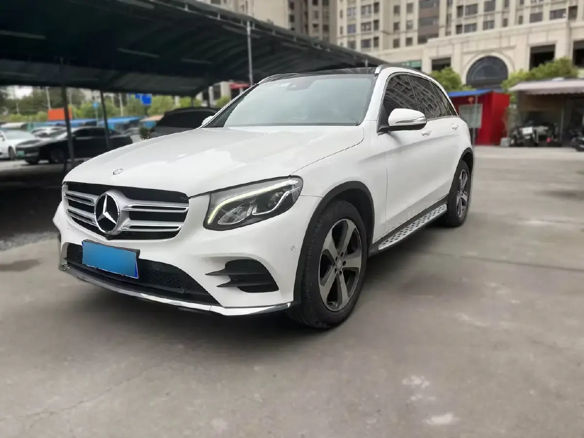 2017 Mercedes-Benz GLC Class 2.0T 211HP L4 9AT