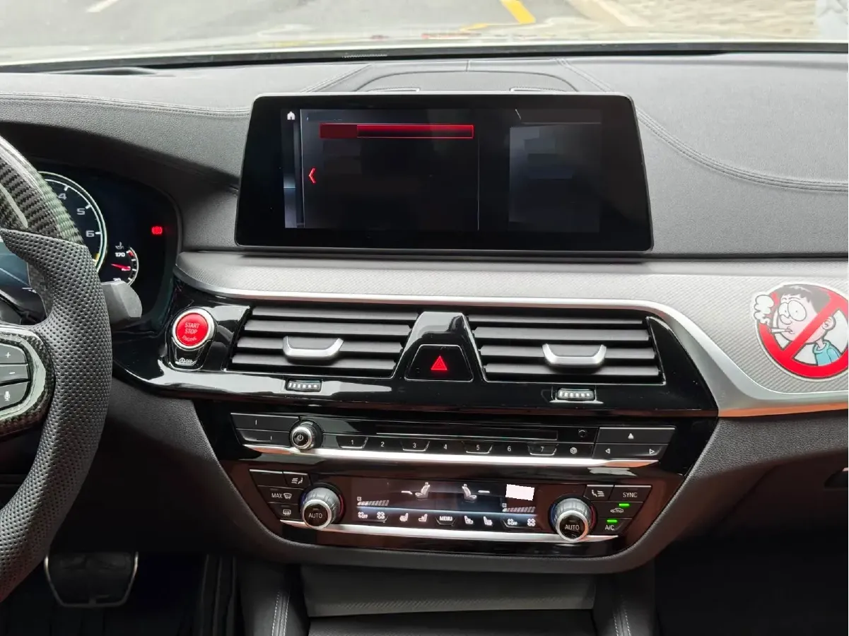 2018 BMW M5 4.4T 600HP V8 8AT,autocango,china used car exporter,china ev exporter,chinese used car exporter,chinese used ev exporter