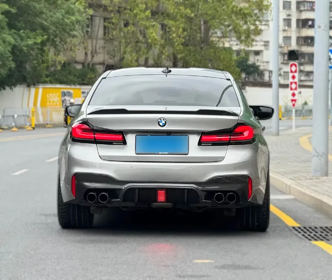 2018 BMW M5 4.4T 600HP V8 8AT,autocango,china used car exporter,china ev exporter,chinese used car exporter,chinese used ev exporter