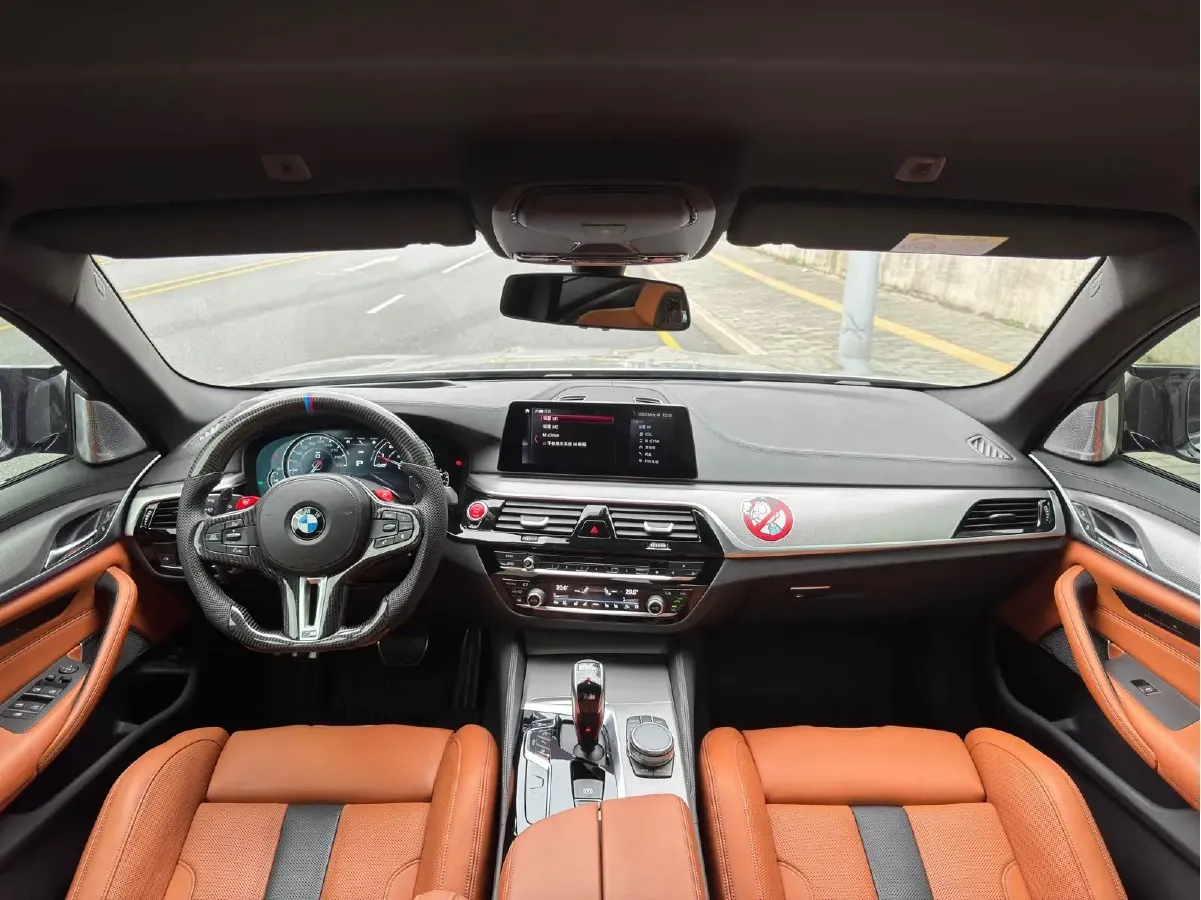 2018 BMW M5 4.4T 600HP V8 8AT,autocango,china used car exporter,china ev exporter,chinese used car exporter,chinese used ev exporter