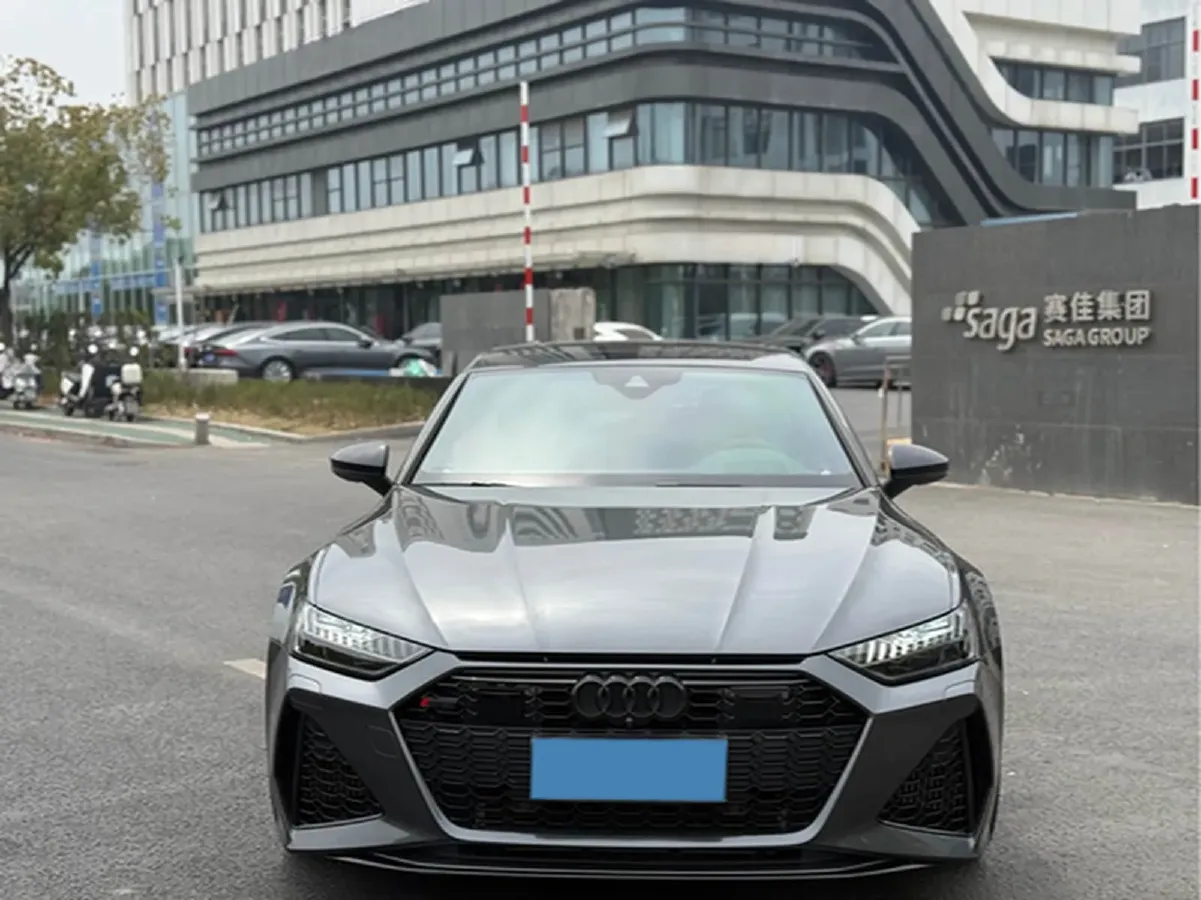2021 Audi RS 7 4.0T 600HP V8 8AT,autocango,china used car exporter,china ev exporter,chinese used car exporter,chinese used ev exporter