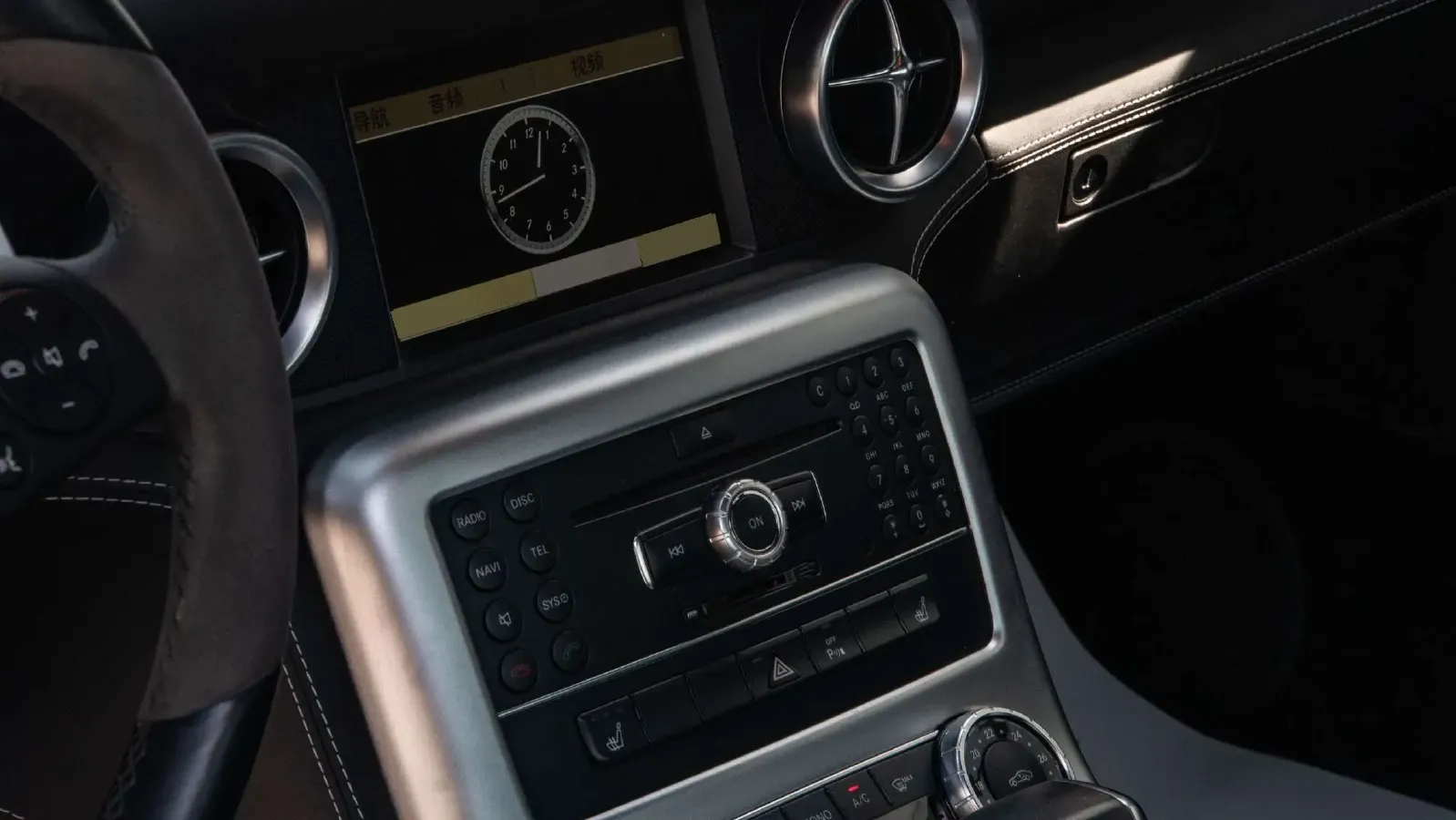 2011 Mercedes-Benz SLS AMG 6.2L 571HP V8 7DCT,autocango,china used car exporter,china ev exporter,chinese used car exporter,chinese used ev exporter