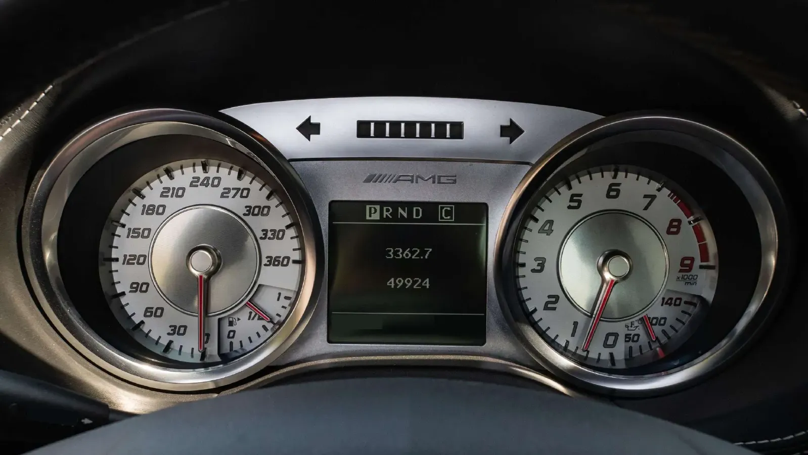 2011 Mercedes-Benz SLS AMG 6.2L 571HP V8 7DCT,autocango,china used car exporter,china ev exporter,chinese used car exporter,chinese used ev exporter