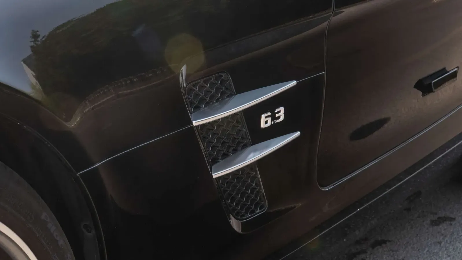 2011 Mercedes-Benz SLS AMG 6.2L 571HP V8 7DCT,autocango,china used car exporter,china ev exporter,chinese used car exporter,chinese used ev exporter